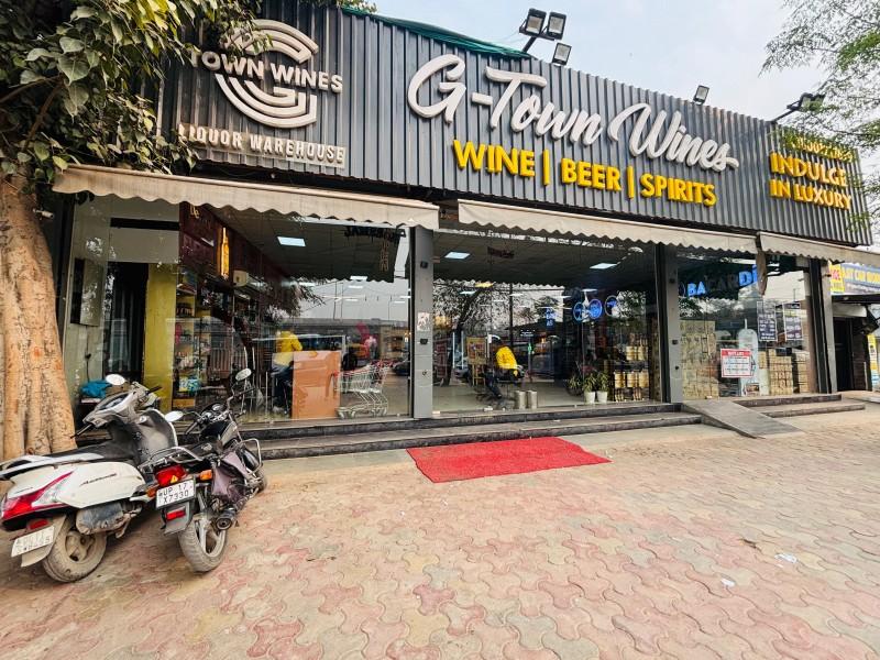 L1 Wine Shop text